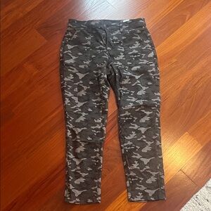 Banana Republic Gray Camouflage Pants